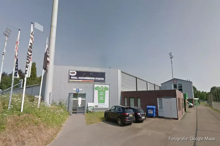 Almere City FC geeft voorsprong weg in Dordrecht en blijft rode lantaarndrager