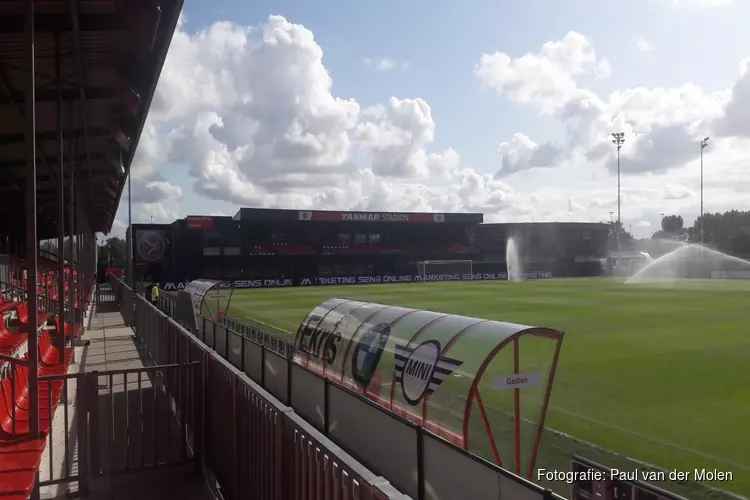 Almere City FC klopt koploper Heracles Almelo