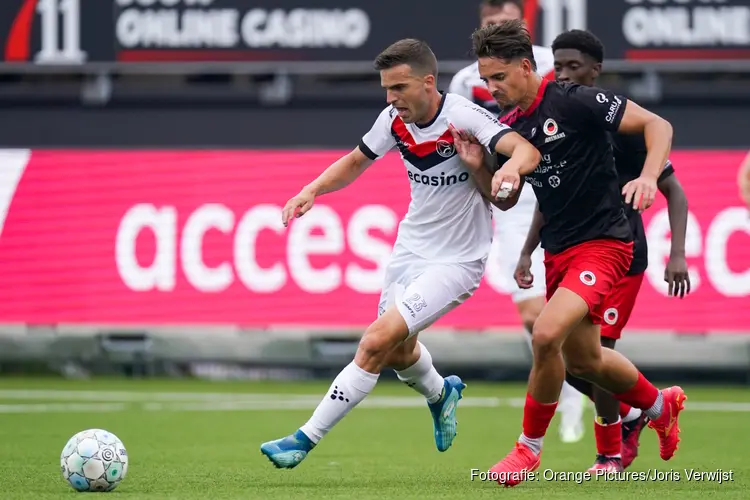 Eerste eredivisiepunt voor Almere City FC dat niet tot scoren komt bij Excelsior