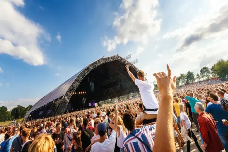 30e Editie Lowlands 2024: Een weekend vol energie en zon