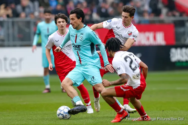 FC Utrecht laat zich verrassen door hekkensluiter Almere City FC